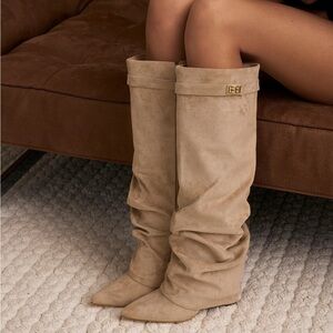EDYISA -Lavista slouchy suede knee high boots beige size 8